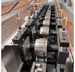 江蘇主龍骨機